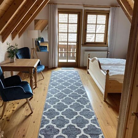 Gaestehaus Winzerhof Bader Heuchelheim-Klingen Eksteriør bilde