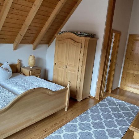 Gaestehaus Winzerhof Bader Heuchelheim-Klingen Eksteriør bilde